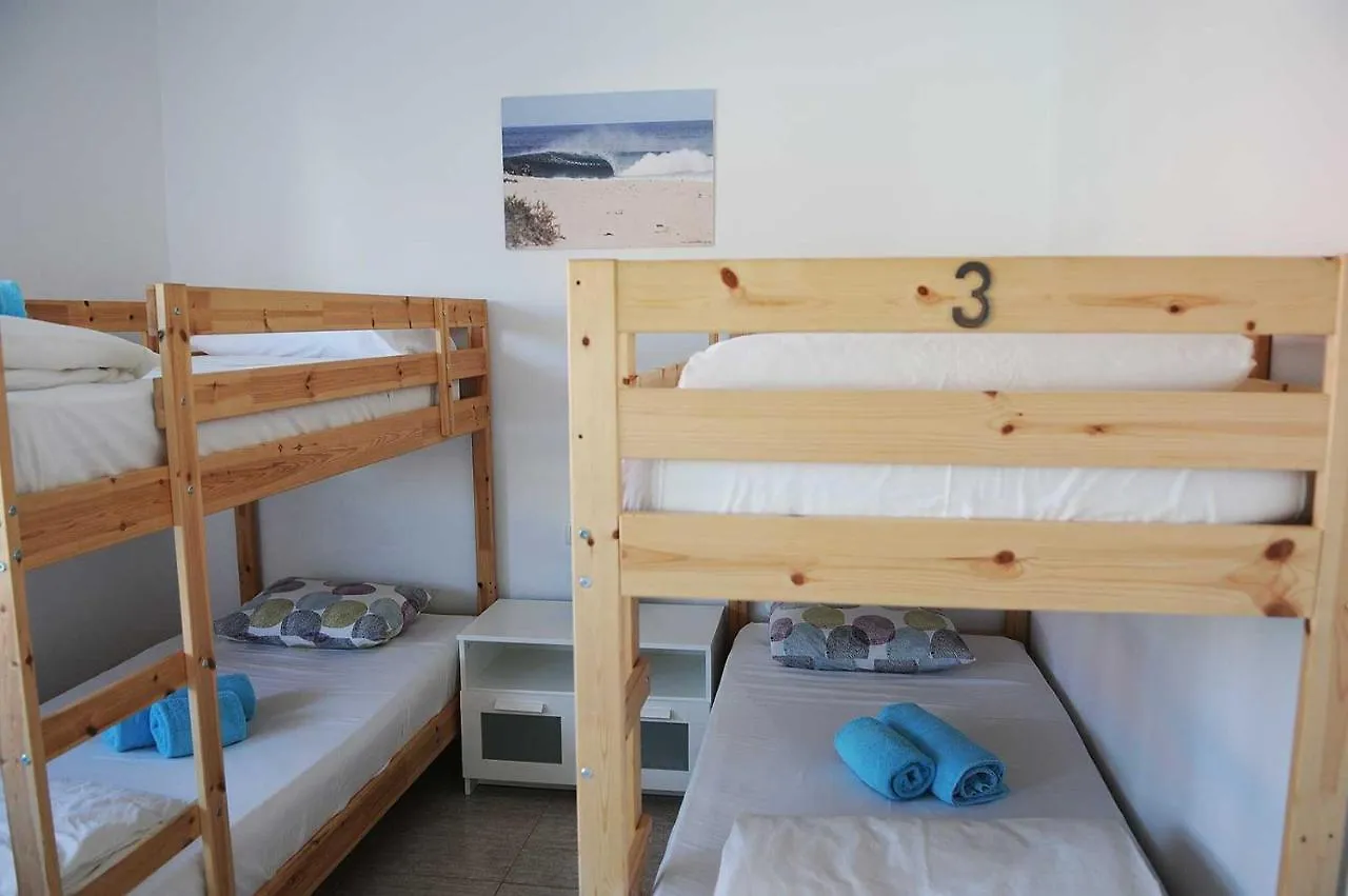 Surfintrip Academy&Camp Hostel Κοραλέχο